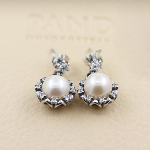 Pandora Freshwater Pearl drop Swarovski Everlasting Grace Earrings White Pearl - Picture 5 of 6